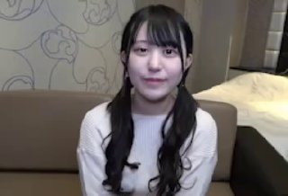 著正裝的公務員擁有媲美花樣少女的完美身材，突破禁忌，中出解禁！──紅葉心愛